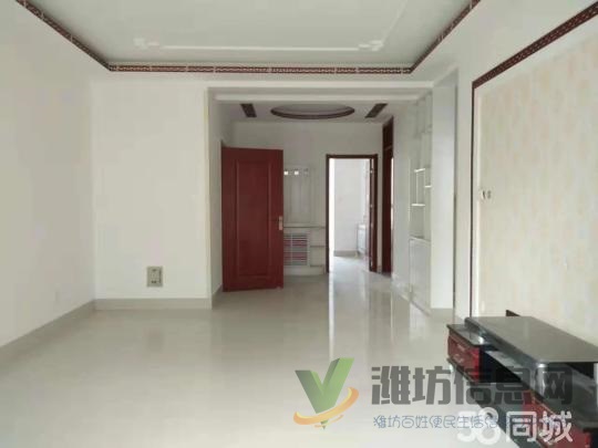 臨朐中學附近三室兩廳帶簡單家具新房未住月租1200