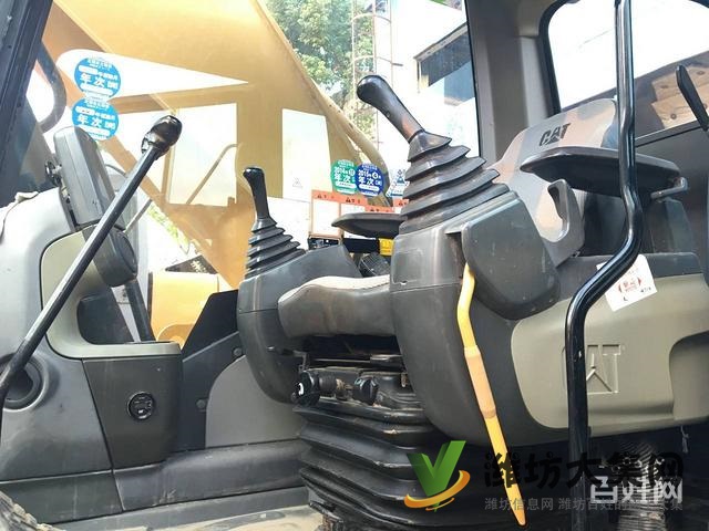 卡特320D二手挖掘機，車況精品，支持按揭包送