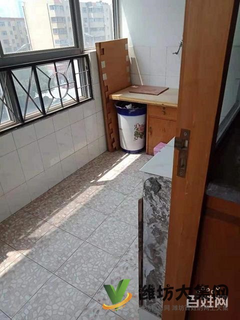 中心雙語近圣榮廣場(chǎng)多層3室92平低首付54萬急售頂