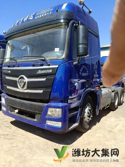 濰坊出售18年國五歐曼雙驅輕體牽引車價格21萬！