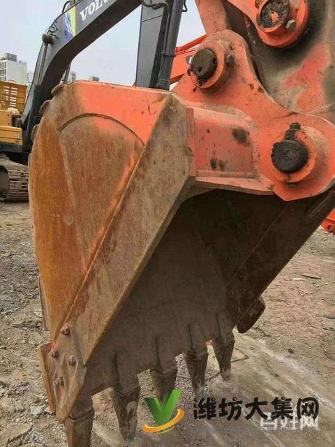 想買二手進(jìn)口原裝直噴挖掘機(jī),日立240-3G看過來