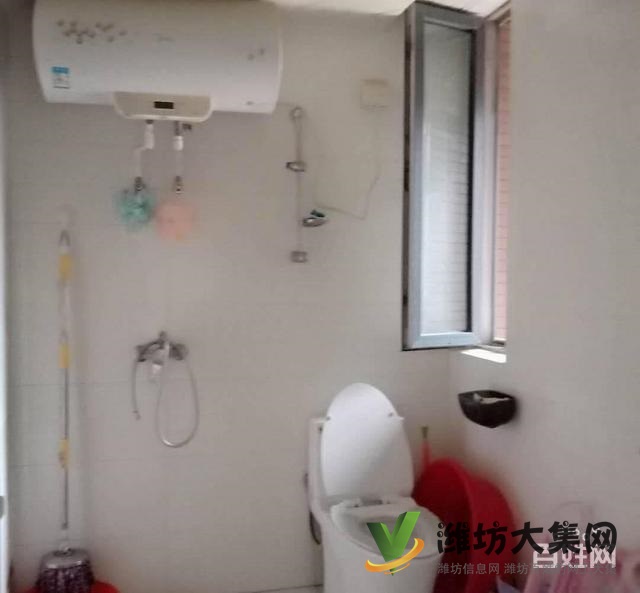 晨晟世紀城客廳朝陽 精裝修 92平方 房源精裝兩室