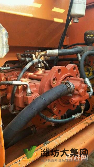 斗山220-7二手挖掘機(jī)動力強(qiáng)勁全國包送