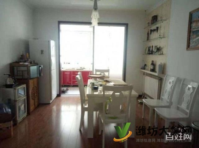 植物園近人民單位房三室兩廳精裝