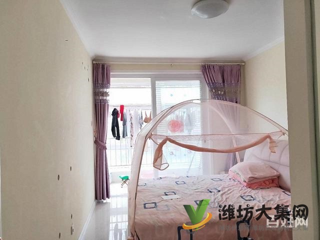 湖景龍灣精裝修好房,裝修基本未住,帶倉(cāng)庫(kù)車庫(kù)