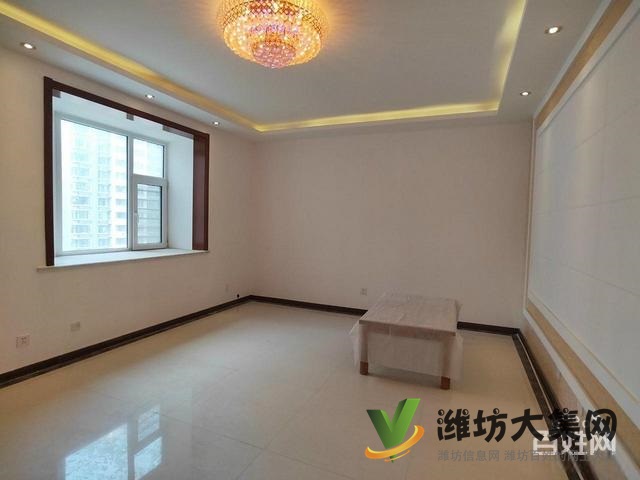 安全交易 東方名苑精裝未住!3室 送地下室!送車(chē)位