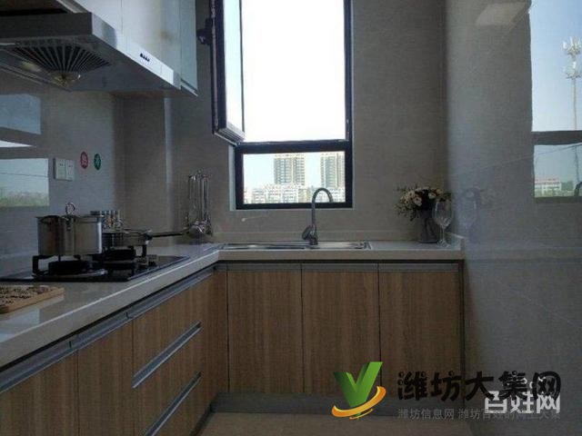 萬達北 泰華近 總價87萬買個125平的大三室新房子