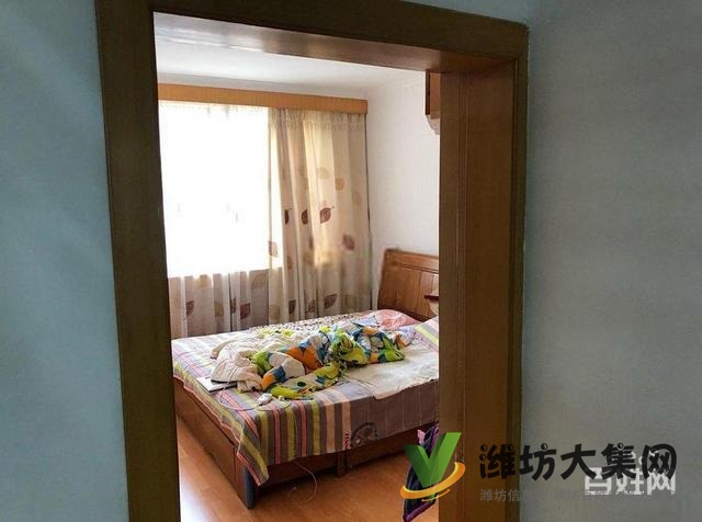 新華學校沃爾瑪近胡西組團小區3樓 東山 大三室 6