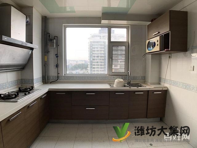 北海學(xué)校南鄰 電梯好樓層精裝三室?guī)ё赓U車(chē)位 近谷德