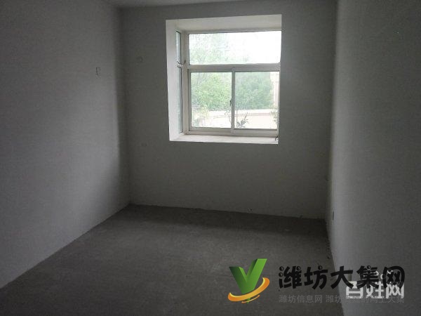 翠湖美墅對面天潤淺水灣多層二樓帶地下室 四居室毛坯