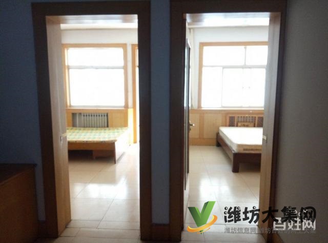 健康街工商局宿舍新華學(xué)校近多層2樓90平米標(biāo)準(zhǔn)三室