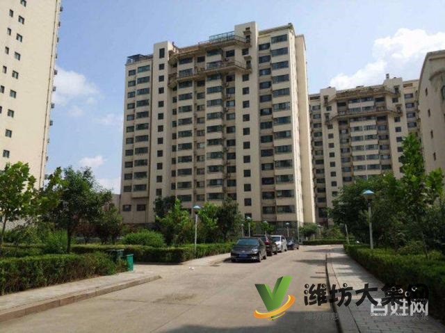 植物園近人民單位房三室兩廳精裝