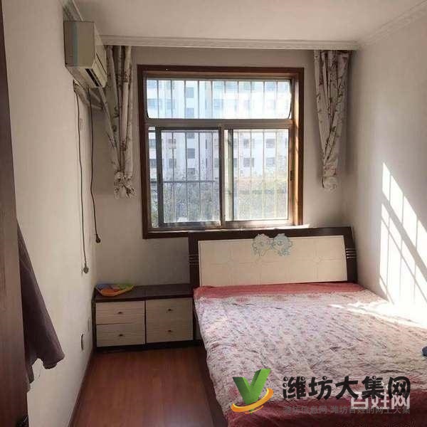 文化路與櫻前街教育房櫻園東區(qū)多層 精裝三室66萬看