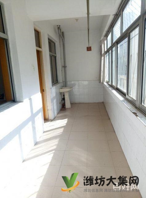 健康街工商局宿舍新華學(xué)校近多層2樓90平米標(biāo)準(zhǔn)三室