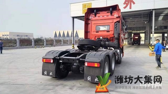 19款解放JH6牽引車(chē) 國(guó)五雙驅(qū)輕體 550馬力