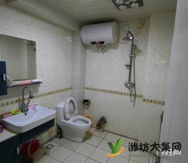 萬達近 附屬醫(yī)院 佳樂家對面君尚花園多層4樓精裝