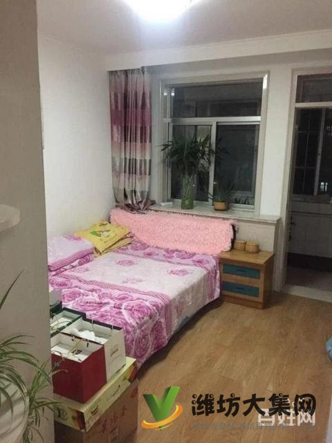 櫻園西區(qū)多層三樓104平米三室朝陽(yáng)新裝修無稅