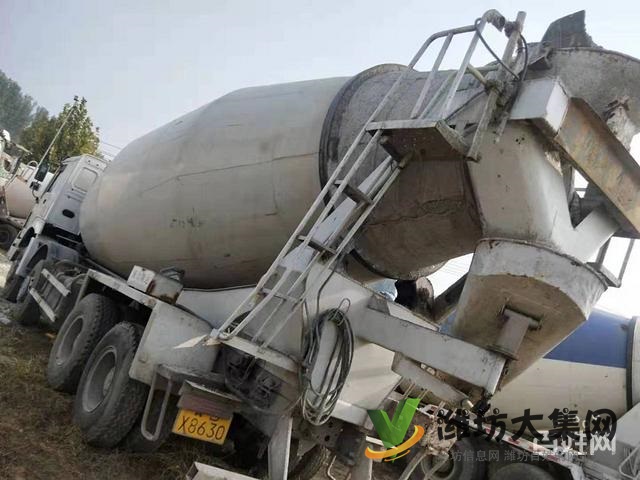 出售二手豪沃?jǐn)嚢柢?大20方 前四后八輪 國(guó)四