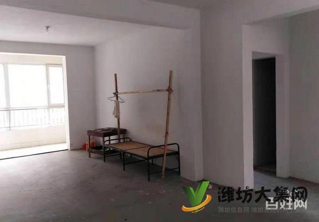 萬(wàn)達(dá)九層電梯洋房雙商圈三室兩廳兩衛(wèi)南北通透132平