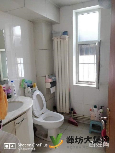 濰州路華城近多層帶電梯三室精裝修