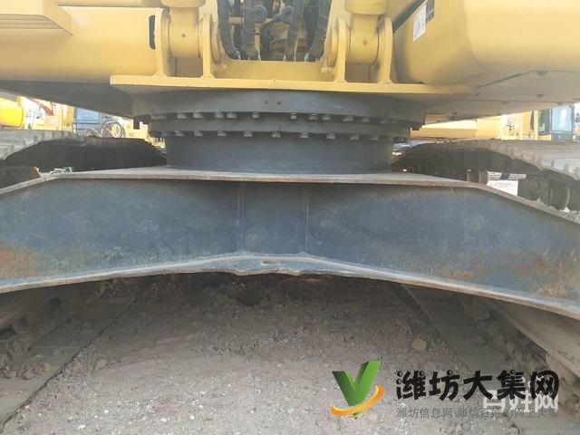 二手小松200-8挖掘機(jī)小松二手挖掘機(jī)