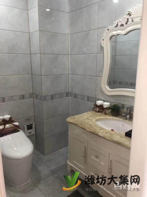 陽光100三期128平三室兩廳兩衛(wèi)南北通透