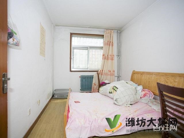 勝利街北海花園多層1樓,120平三室朝陽無稅 市府