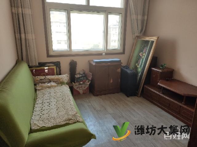 興華學(xué)校***精裝四室兩廳帶車(chē)庫(kù)頂