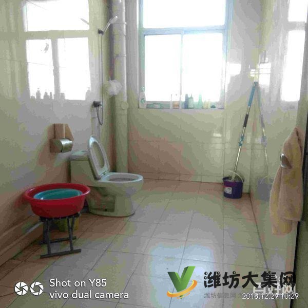 近雙語 大觀園小區 三室152平 采光好 急售