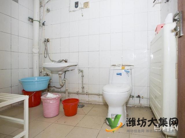 勝利街北海花園多層1樓,120平三室朝陽無稅 市府