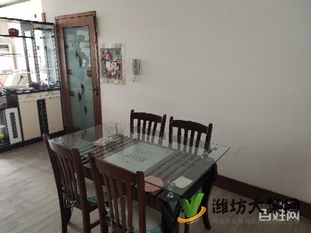 興華學(xué)校***精裝四室兩廳帶車(chē)庫(kù)頂