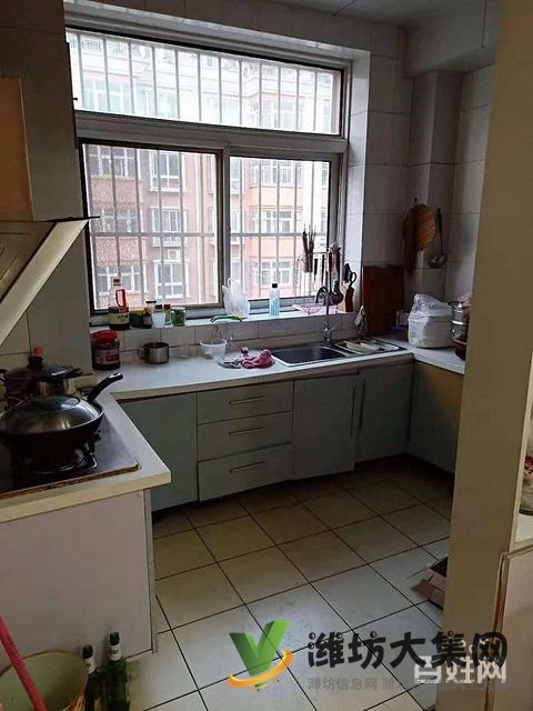 勝利街永安路小學(xué)近名都百盛園多層104平精裝3室7