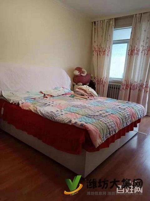 勝利街永安路小學(xué)近名都百盛園多層104平精裝3室7