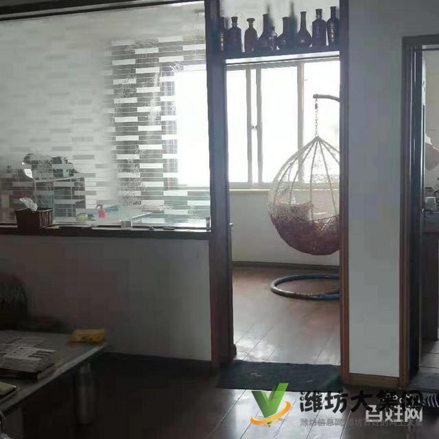 首付6萬(wàn),精裝三室,送地下室,出稅,超級(jí)便宜,急售!!!