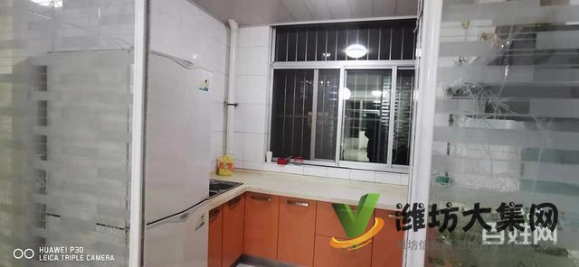 文匯苑中等裝修,房東急售,當(dāng)居住融入環(huán)境,心也隨之淡定火急