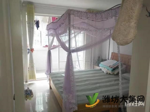 性價(jià)比超高的房子。三友圣錦花園,精裝一樓,帶車庫(kù),