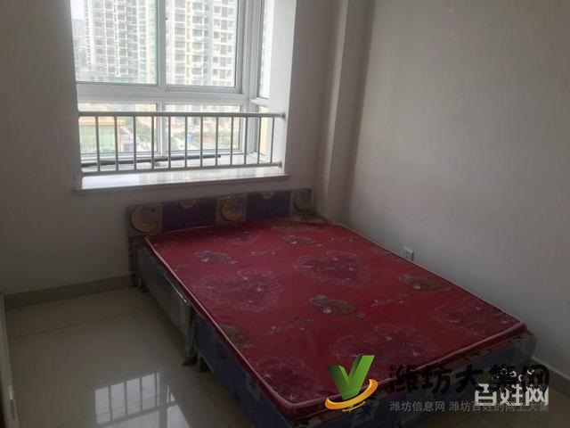 金都時代新城精裝三室緊鄰萬達(dá)生活方便直接拎包入住