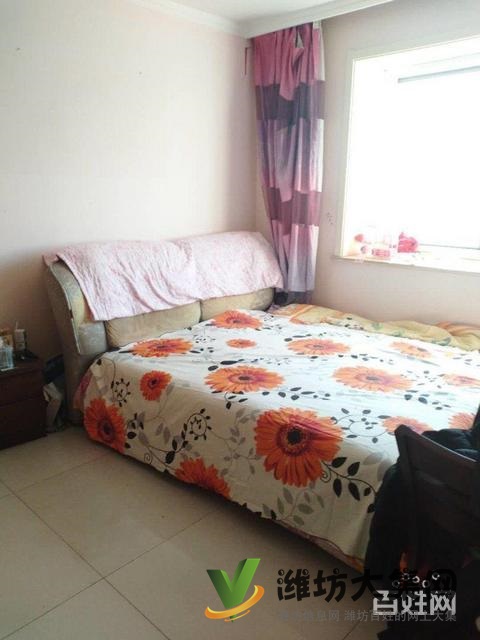 帝都國(guó)際,三室兩廳一衛(wèi),精裝帶儲(chǔ)藏室車(chē)位充足交通便