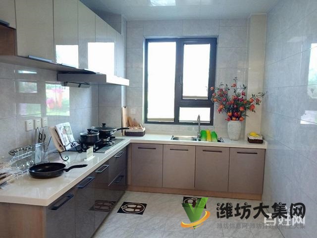 恒信玫瑰公館 小高層電梯洋房 135平三室兩廳兩衛(wèi)頂