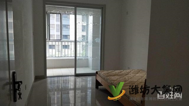 青云國際城,精裝三室兩廳,家具家電齊全,首次出租,