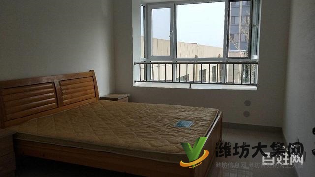 青云國際城,精裝三室兩廳,家具家電齊全,首次出租,