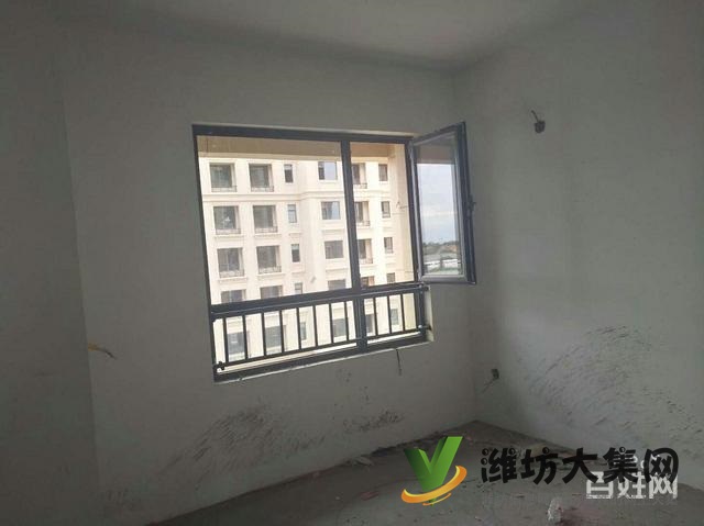 德潤綠城海棠園 四室 電梯房 贈 儲藏室 急售 改