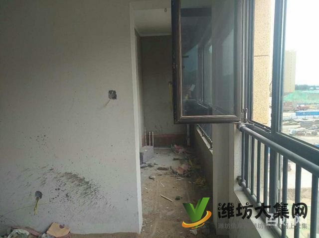 德潤綠城海棠園 四室 電梯房 贈 儲藏室 急售 改