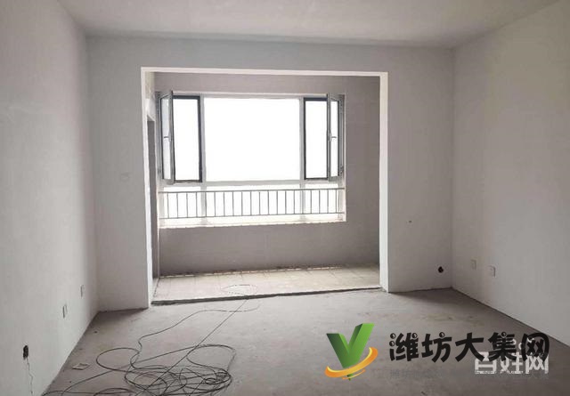 濰縣中路榮府小區(qū) 143平 客廳朝陽三室朝陽 毛坯