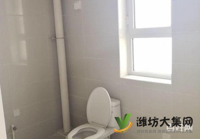 濰縣中路榮府小區(qū) 143平 客廳朝陽三室朝陽 毛坯