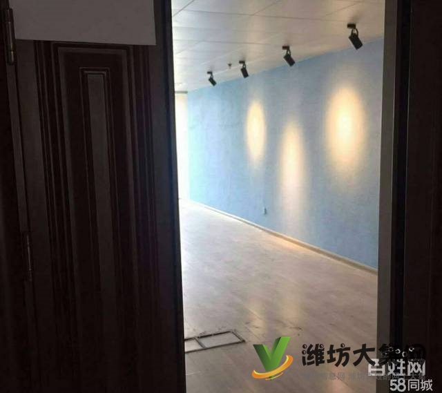 (快租無中介費(fèi))奎文區(qū)陽光100城市廣場(chǎng)寫字樓出租