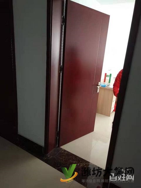 (快租免費尋址)高新區(qū)健康街金光路路口中東大廈寫字樓出租