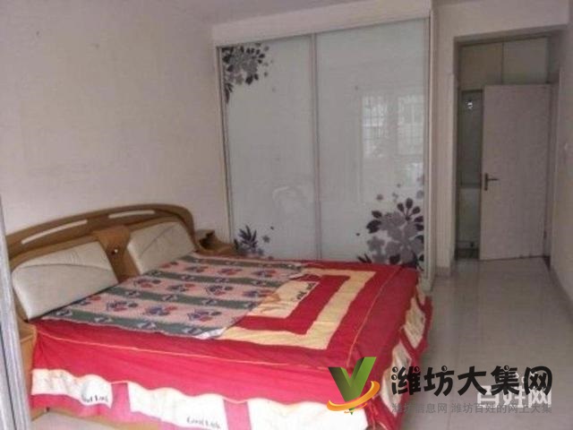 外國語近華景新城多層二樓精裝無稅三室兩衛送地下室看房有鑰匙