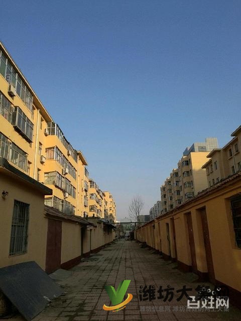 一樓帶院有南屋。二棉實驗小學學校房,送家具家電裝修火急