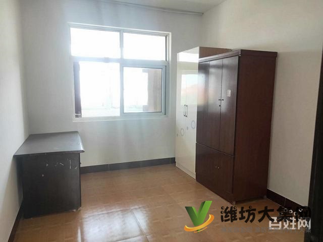 博海學(xué)校近體育場(chǎng) 舜和花園 精裝三室 家具家電齊